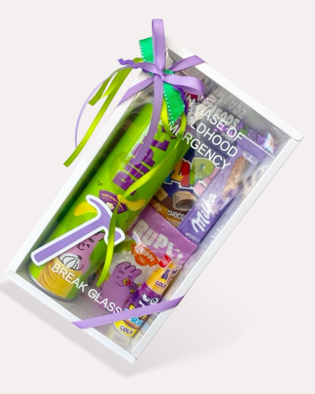 CAJA DE REGALO con golosinas en una presentación divertida